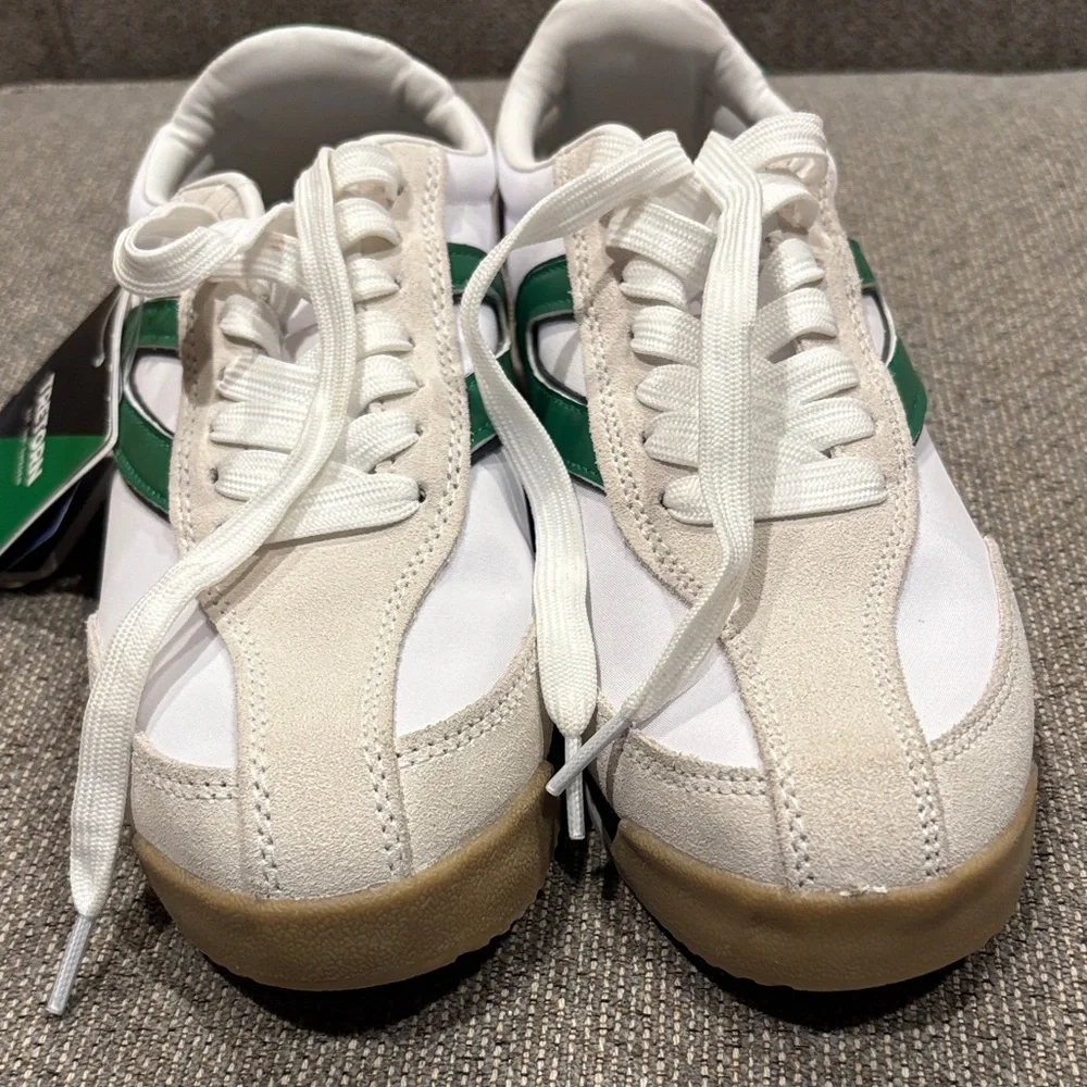Tretorn Cream and Green Sneakers - Picture 2 of 12